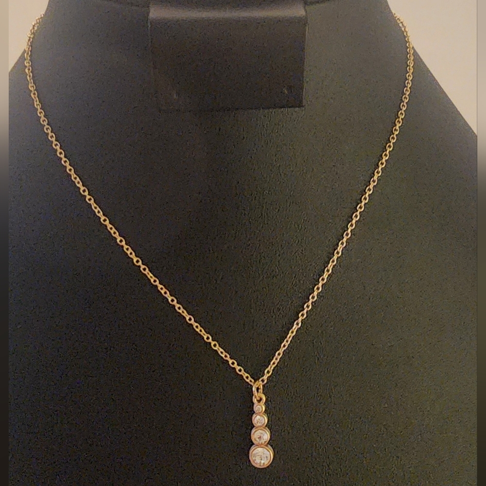 Elegant Gold Necklace with Crystal Accents